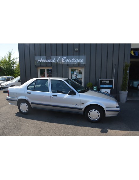 RENAULT 19 GTX CHAMADE