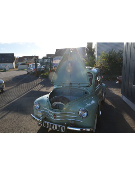 RENAULT 4 CV de 1954 avec toit ouvrant