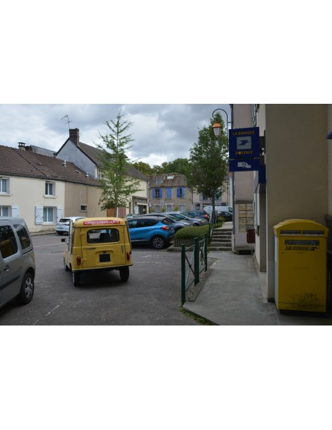 RENAULT 4L F4 LA POSTE DE 1987