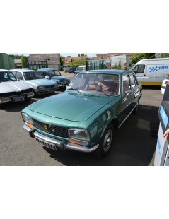 PEUGEOT 504 BERLINE DE 1972