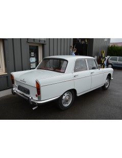 PEUGEOT 404 BERLINE DE 1965