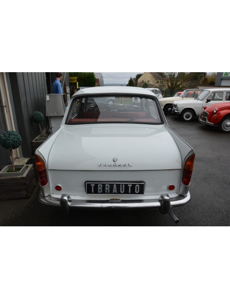 PEUGEOT 404 BERLINE DE 1965