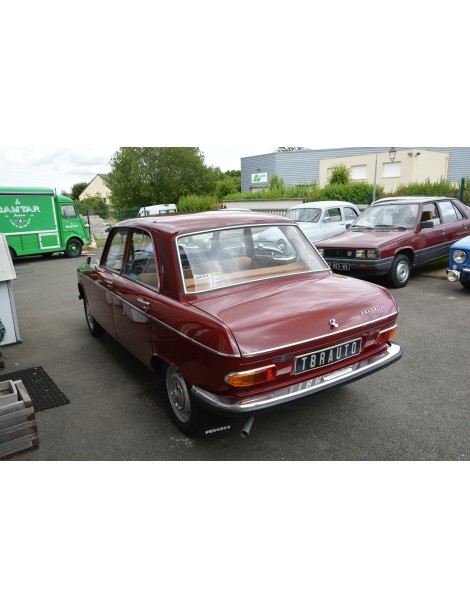 PEUGEOT 204 BERLINE DE 1969