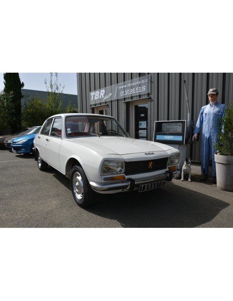 PEUGEOT 504 BERLINE DE 1970