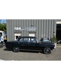 MERCEDES W110 190C DE 1962