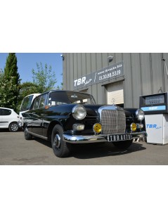 MERCEDES W110 190C DE 1962