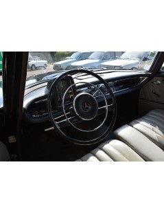 MERCEDES W110 190C DE 1962