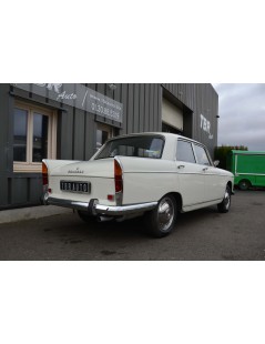 PEUGEOT 404 BERLINE DE 1972