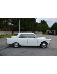 PEUGEOT 404 BERLINE DE 1972